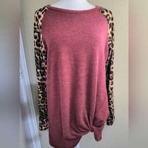 GIDDY UP GLAMOUR Women Black/cheetah print Long Sleeve T-Shirt Size XL